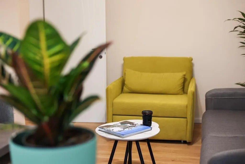 Lively Center Of Tirana Apartment